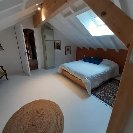 Pretty House In Bourg Villa